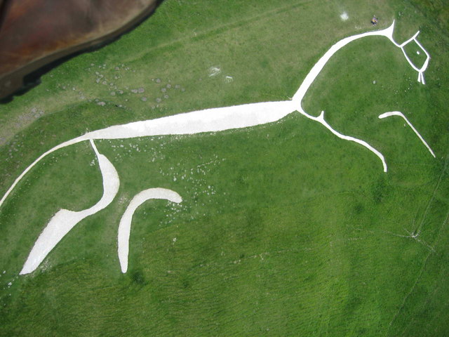 File:Aerial view from Paramotor of Uffington White Horse - geograph.org.uk - 305467.jpg
